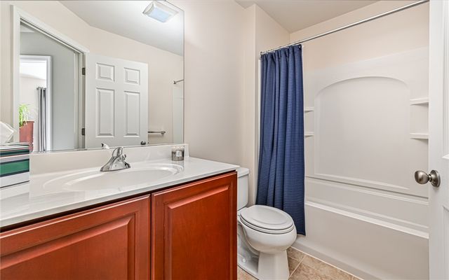 691 Freedom Dr, Collier Twp, PA 15106