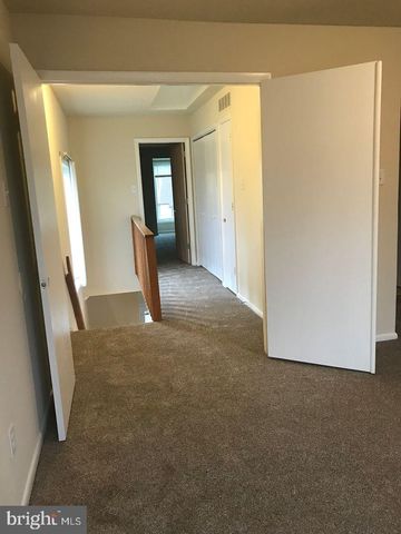 3229 CHAMPIONS DR, Wilmington, DE 19808