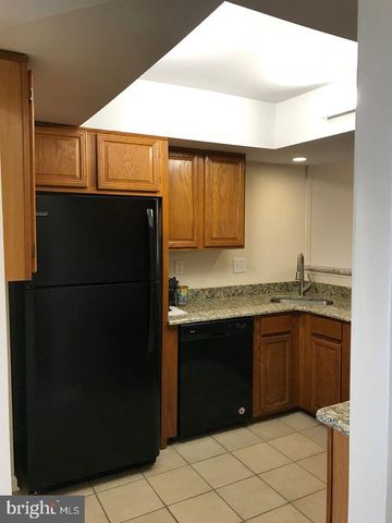 3229 CHAMPIONS DR, Wilmington, DE 19808