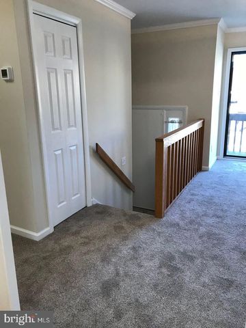 3229 CHAMPIONS DR, Wilmington, DE 19808
