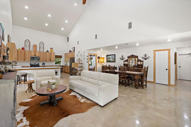 705 Peregrine WAY, Leander, TX 78641