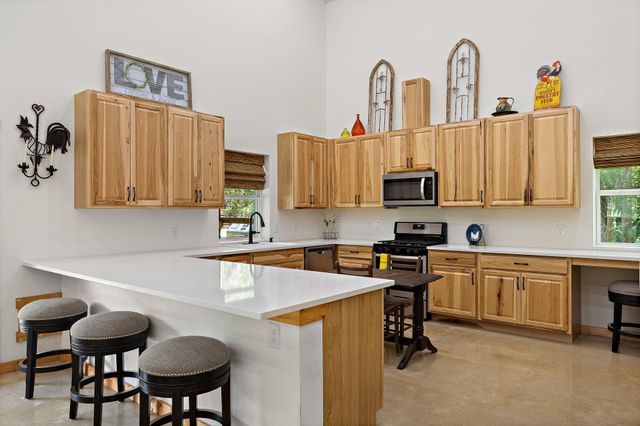 705 Peregrine WAY, Leander, TX 78641