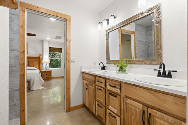705 Peregrine WAY, Leander, TX 78641