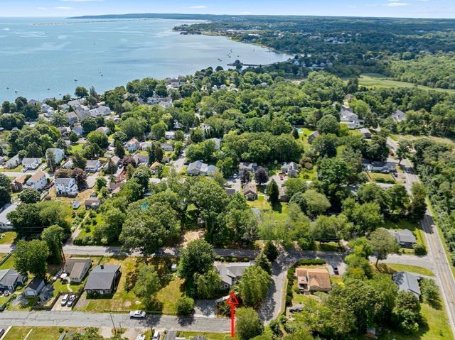 7 Elliot St, Kingston, MA 02364