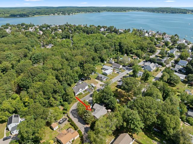 7 Elliot St, Kingston, MA 02364