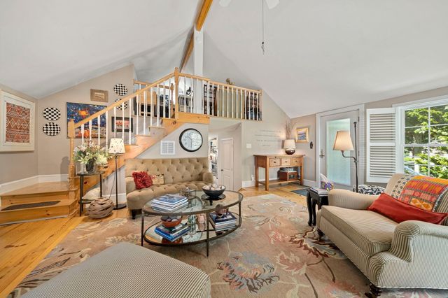7 Elliot St, Kingston, MA 02364