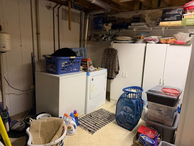 535 Weatherwood Lane, Valparaiso, IN 46383