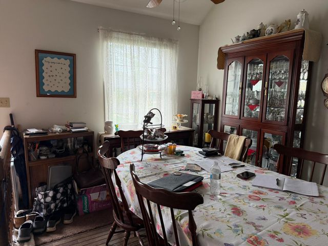 535 Weatherwood Lane, Valparaiso, IN 46383