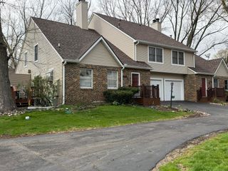 535 Weatherwood Lane, Valparaiso, IN 46383