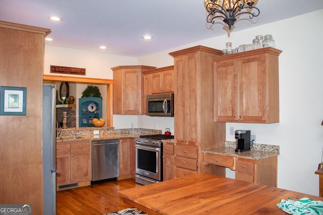 1088 Little Hawk Road, Sautee Nacoochee, GA 30571