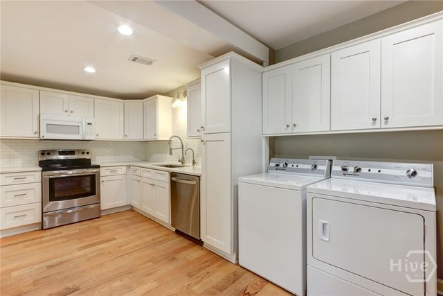 416 E 61st Street, Savannah, GA 31405