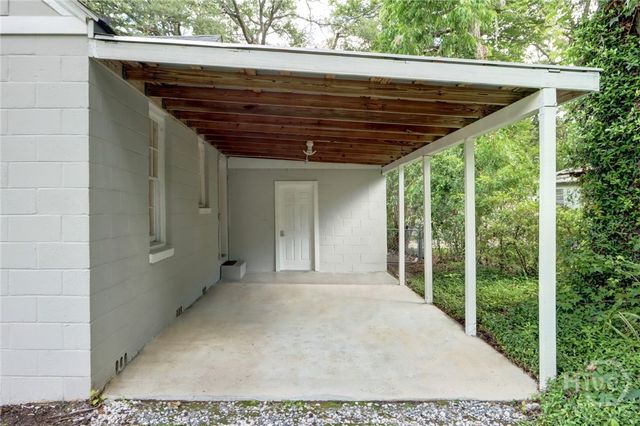 416 E 61st Street, Savannah, GA 31405