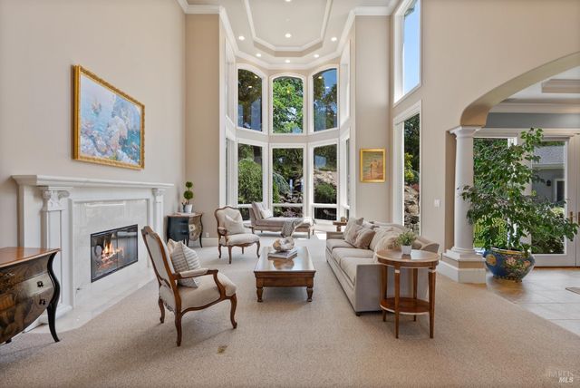 9988 Troon Ct, Windsor, CA 95492