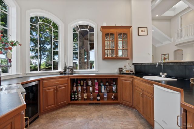 9988 Troon Ct, Windsor, CA 95492