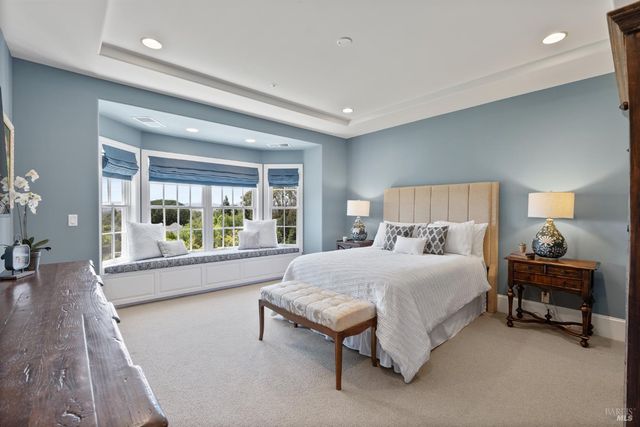 9988 Troon Ct, Windsor, CA 95492