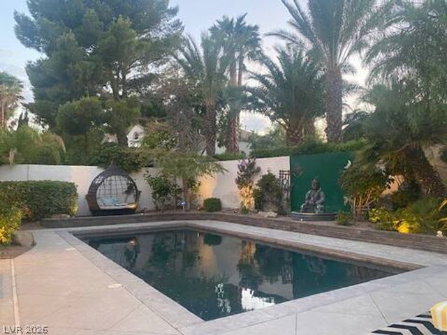 8800 Bonta Court, Las Vegas, NV 89134