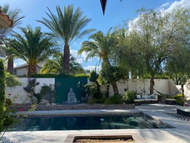 8800 Bonta Court, Las Vegas, NV 89134