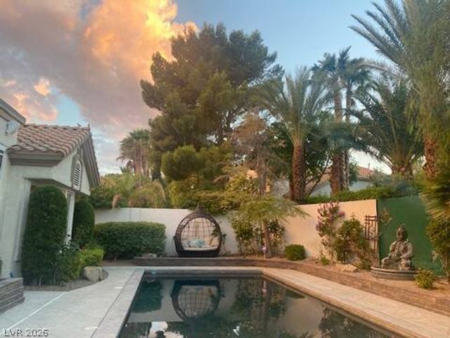 8800 Bonta Court, Las Vegas, NV 89134
