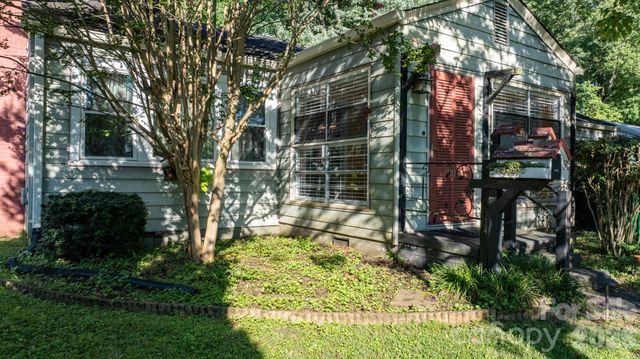 509 Westview Street SW, Lenoir, NC 28645