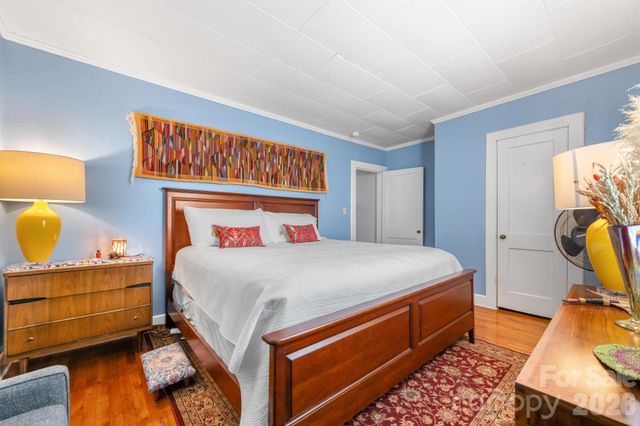 509 Westview Street SW, Lenoir, NC 28645