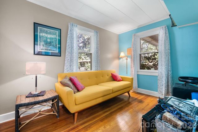 509 Westview Street SW, Lenoir, NC 28645