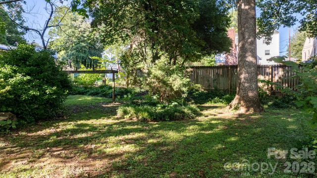 509 Westview Street SW, Lenoir, NC 28645