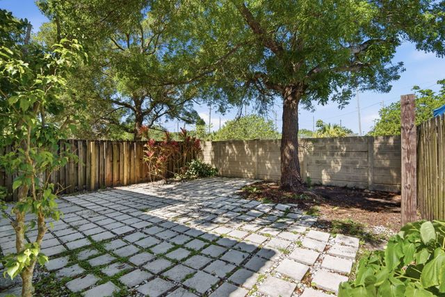 3720 SW 69th Avenue 3720, Miami, FL 33155