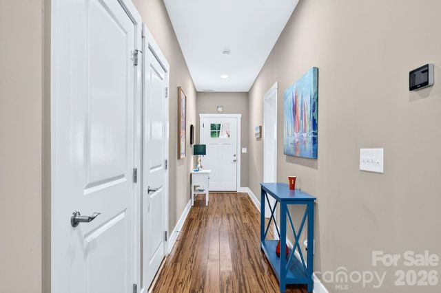 10 Meeting Street, Asheville, NC 28803