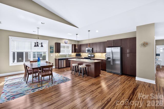 10 Meeting Street, Asheville, NC 28803