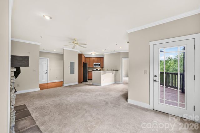 9 Kenilworth Knolls 303, Asheville, NC 28805