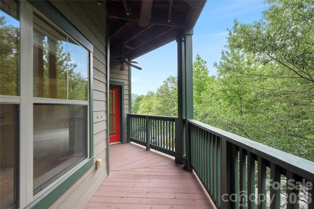 9 Kenilworth Knolls 303, Asheville, NC 28805