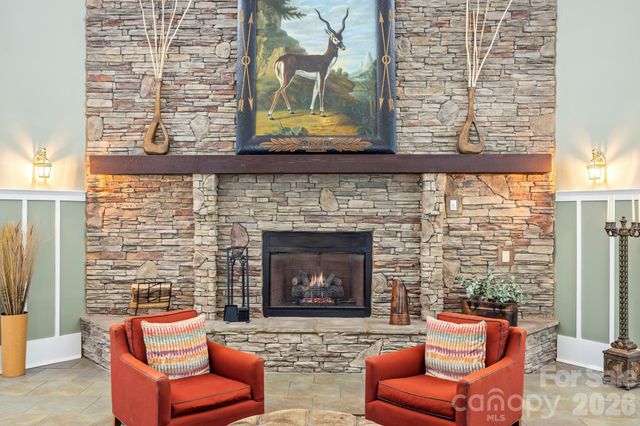 9 Kenilworth Knolls 303, Asheville, NC 28805