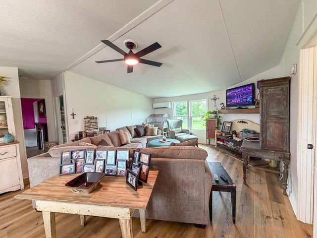 3111 Fm 2737, Lone Oak, TX 75453