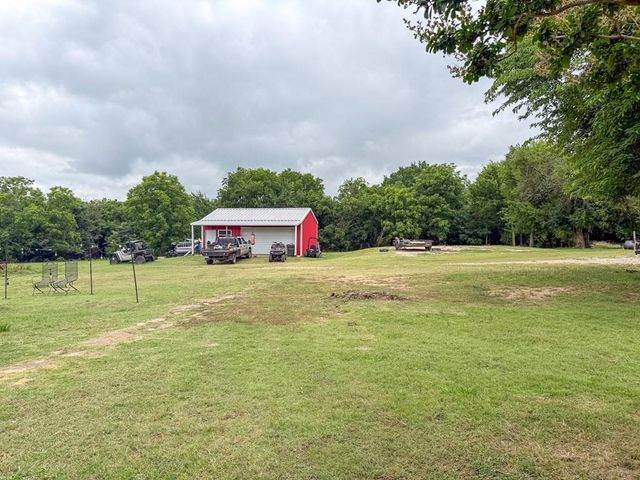 3111 Fm 2737, Lone Oak, TX 75453
