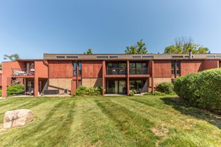 2405 Packard Street 40D, Ann Arbor, MI 48104