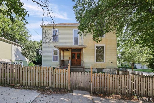 407 E 9th Street, Alton, IL 62002