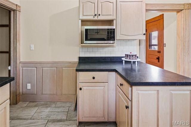 407 E 9th Street, Alton, IL 62002
