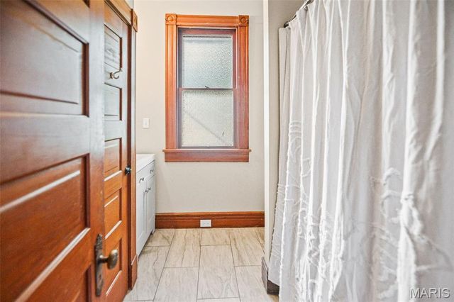407 E 9th Street, Alton, IL 62002
