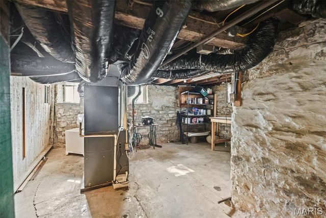 407 E 9th Street, Alton, IL 62002