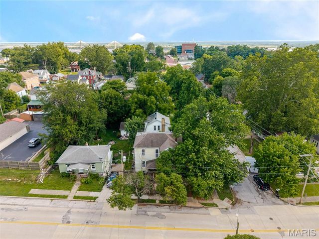 407 E 9th Street, Alton, IL 62002