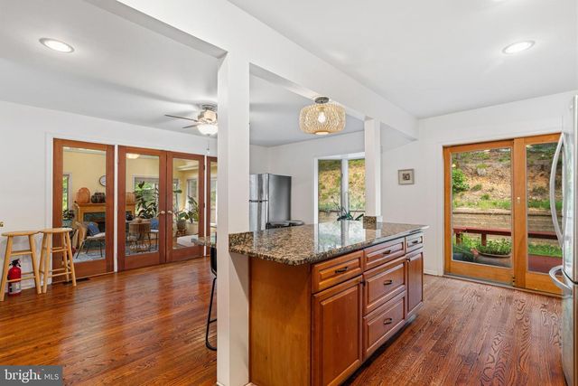 10 SILVER HILL LN, Voorhees, NJ 08043
