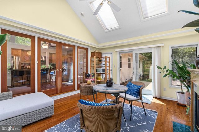 10 SILVER HILL LN, Voorhees, NJ 08043