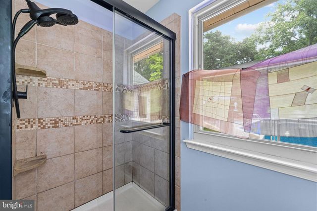 10 SILVER HILL LN, Voorhees, NJ 08043
