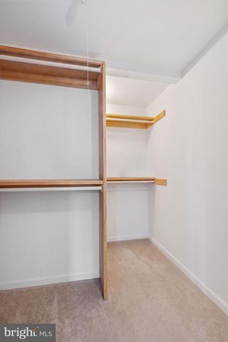 10 SILVER HILL LN, Voorhees, NJ 08043