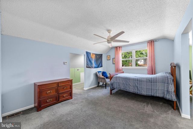 10 SILVER HILL LN, Voorhees, NJ 08043