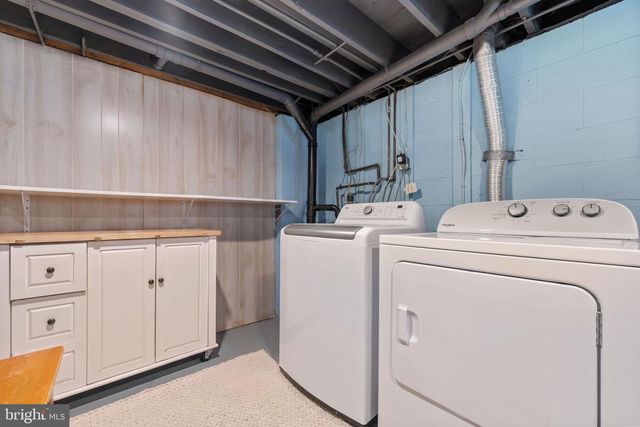 10 SILVER HILL LN, Voorhees, NJ 08043