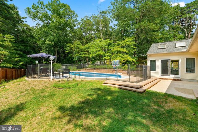 10 SILVER HILL LN, Voorhees, NJ 08043