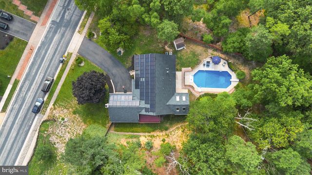 10 SILVER HILL LN, Voorhees, NJ 08043