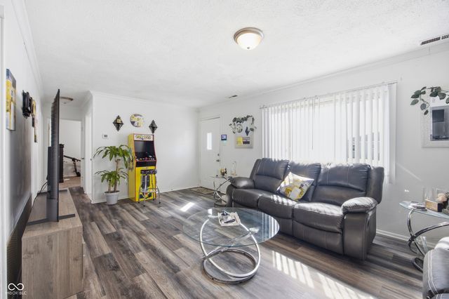 2502 Horton Drive, Anderson, IN 46011