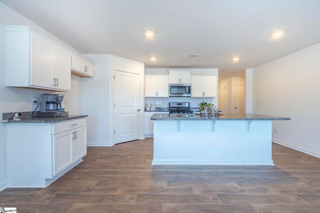 231 Millhone Way, Pendleton, SC 29670